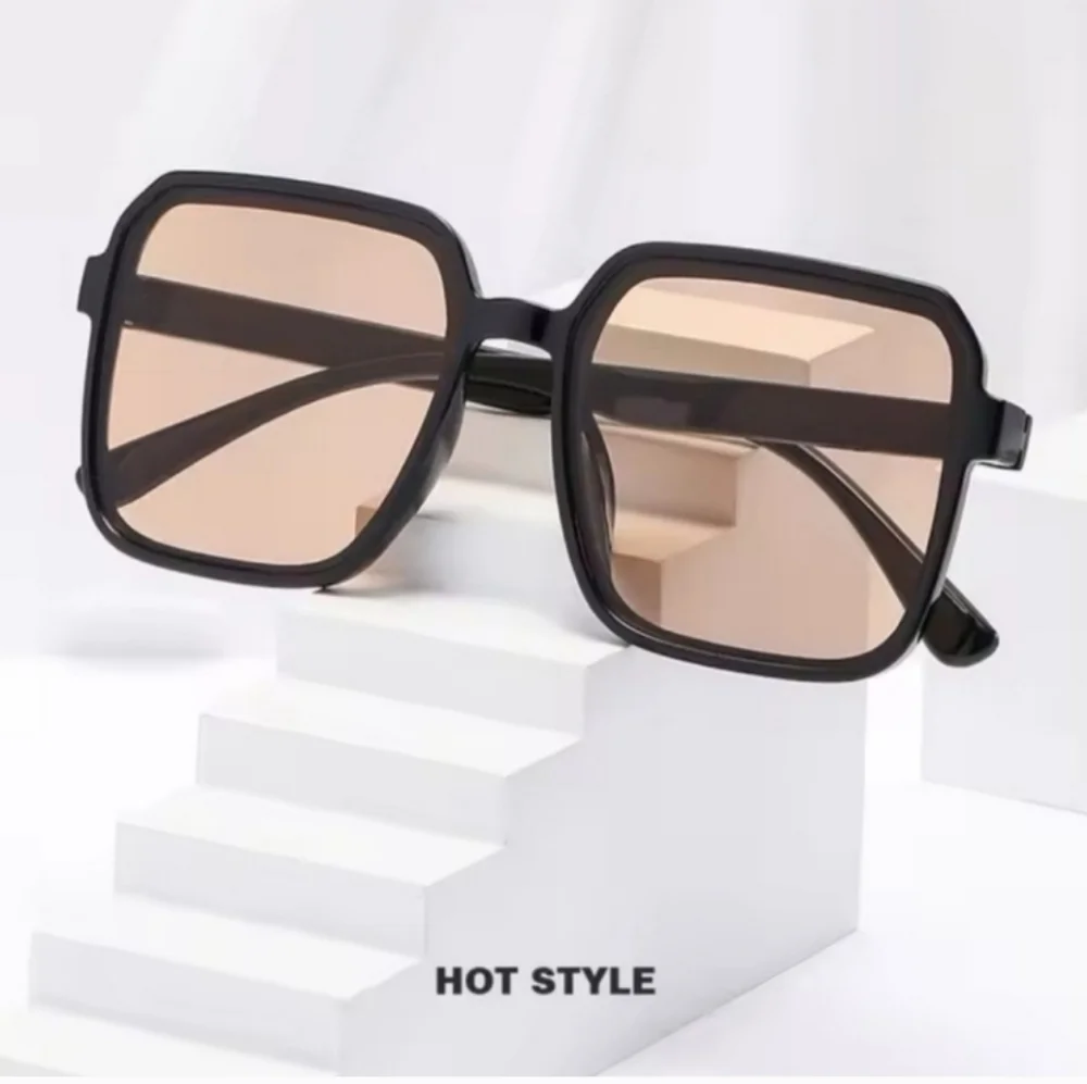 Elegant Black and Tan Square Sunglasses